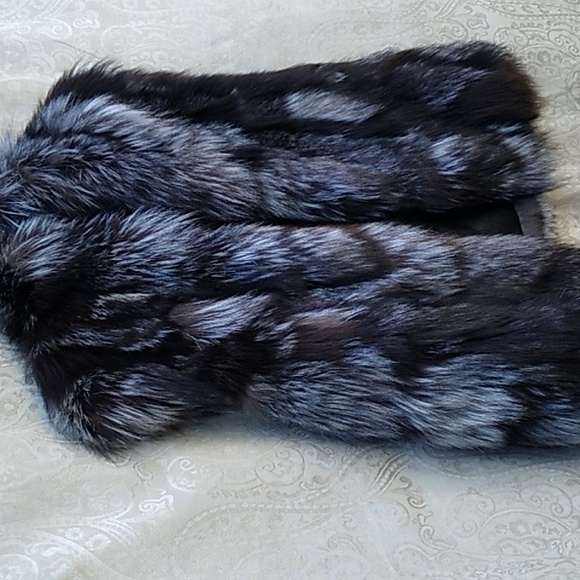 Vince Jackets & Blazers - Vince Silver Fox Fur Jacket Medium